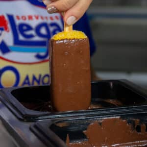 Picolé com Calda Quente