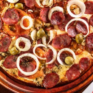 Pizza de Calabresa